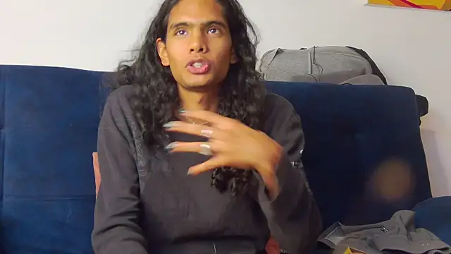 maxi_max0 Live XXX Chat