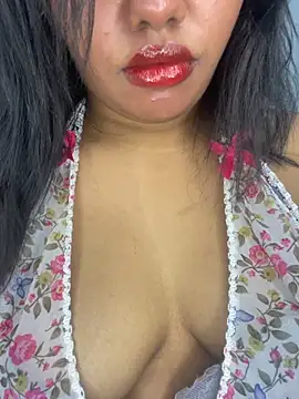 __Tamil_Hot_Chellakutty__'s Live XXX Chat