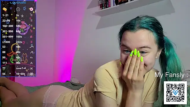 Emilya201 live XXX chat