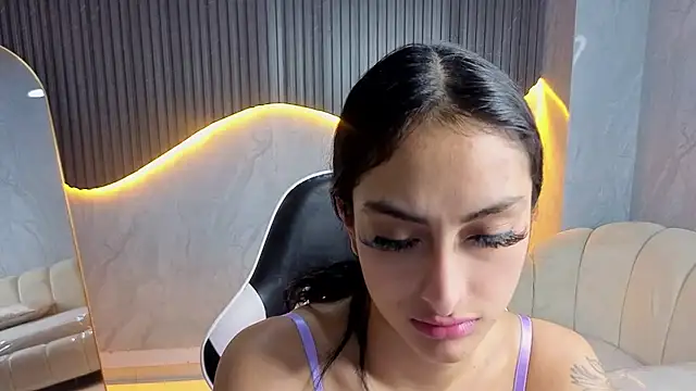 XXX chat uživo modela Tifany_Tx