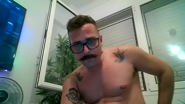 yanick931 Live XXX-Chat