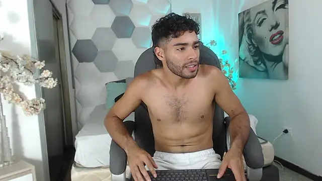 AlejandroGreco Live XXX Chat