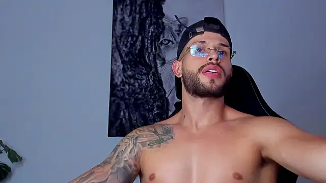 Santos_ramirez1's Live XXX Chat
