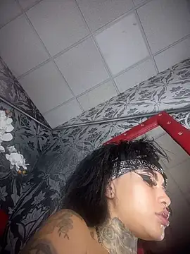 Živý XXX chat TattooraXXX