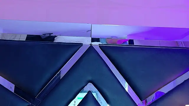Veronica_Nasty_ 现场XXX聊天