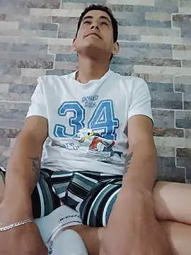 Chat +18 de Tiger_cryad ao vivo
