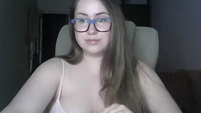 SeasonalSomeone's Live XXX Chat