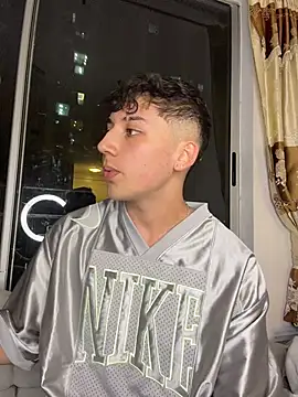 OLIVER_K Chat XXX in diretta