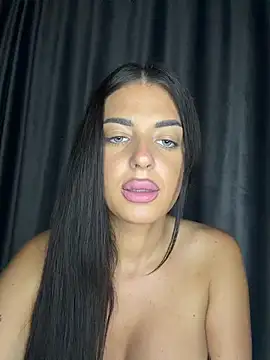 OlyviaDelight Adlı Modelin Canlı XXX Sohbeti