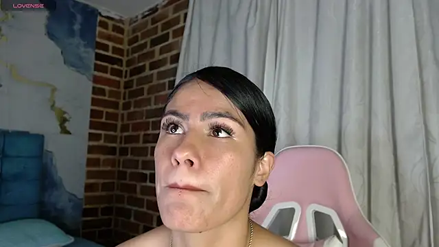 ailyngg Live XXX-Chat