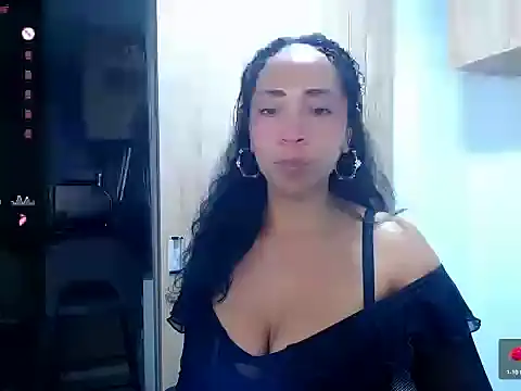 Danna_Ross_: απευθείας συνομιλία ΧΧΧ