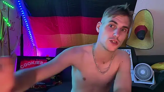 Cookieboy88 লাইভ XXX চ্যাট