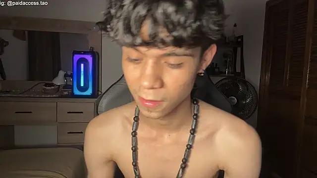 OopsAgain_ live XXX chat