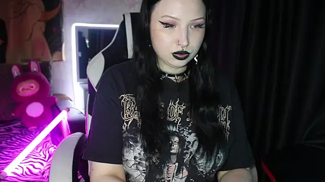 Chat +18 de Kitty_goth ao vivo