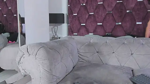 دردشة TonyBenedetti الجنسية المباشرة