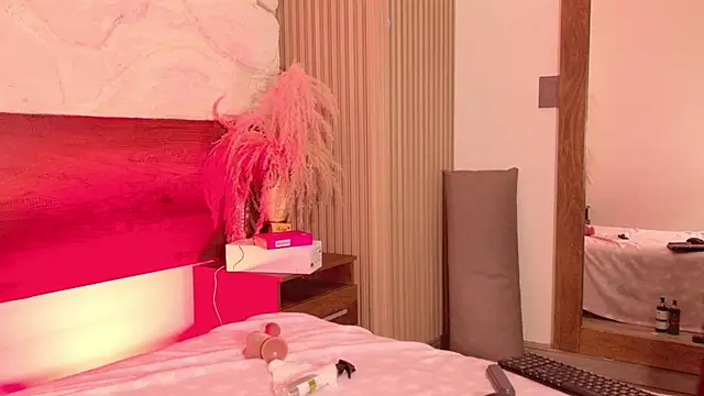 XXX chat uživo modela emma_dragon