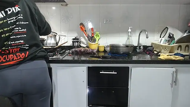 Онлайн чат XXX kateleyagrey