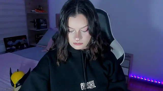 OphelianaRose33 live XXX chat