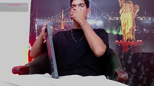 XXX chat uživo modela Carlos_eclipse