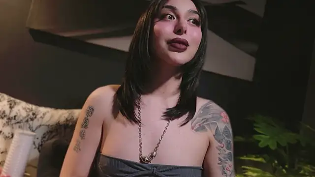 LetisiaRocks 라이브 XXX 채팅