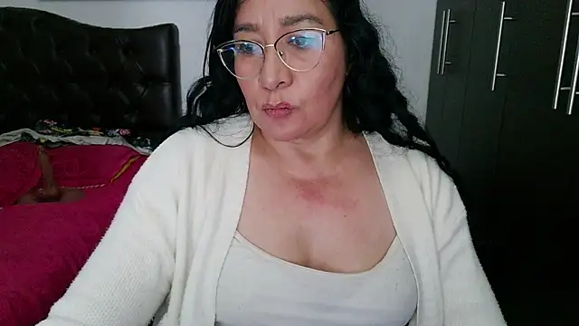 Czat XXX na żywo – Grace_mature_milf