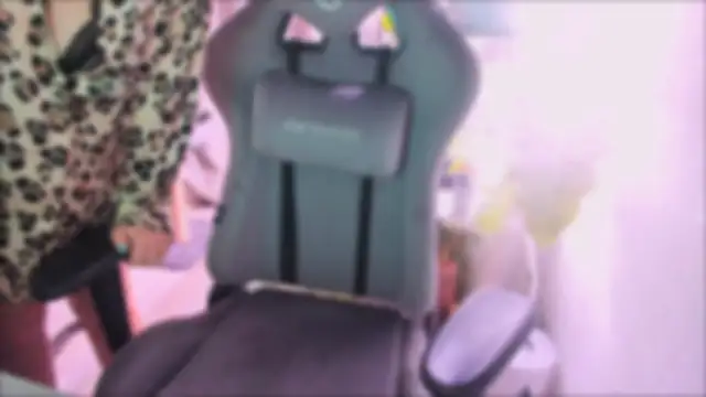 Živý XXX chat MonsteraWhite