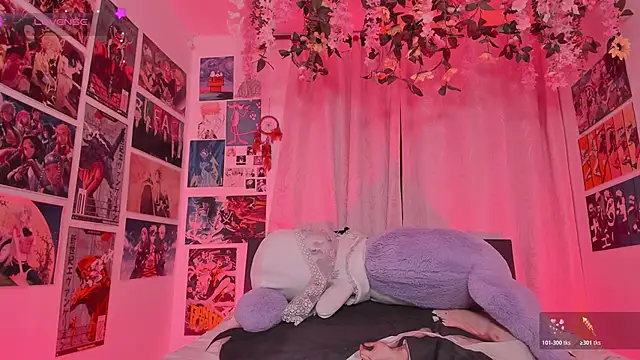 MissCurvyTopのライブXXXチャット