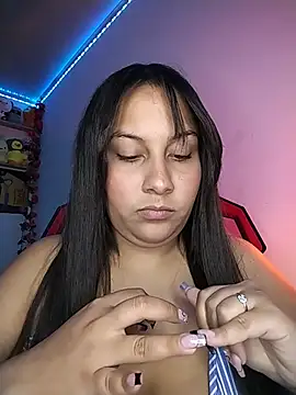 Chat XXX en directo de esmeralda_jadees