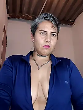 Yessi_rousse Adlı Modelin Canlı XXX Sohbeti