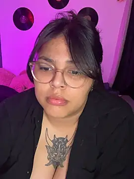 Živý XXX chat miacanela_xo