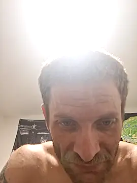 Daddyrabbit117 élő XXX-chatje