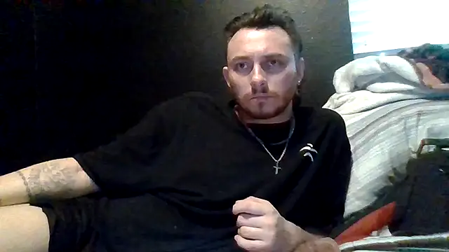 Chat XXX en directo de Mikecloudyhawk