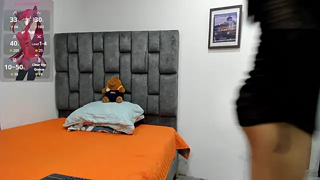SamaraPike Adlı Modelin Canlı XXX Sohbeti
