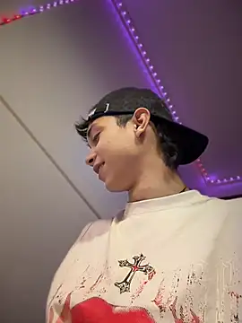 Živý XXX chat RoughDiamond_