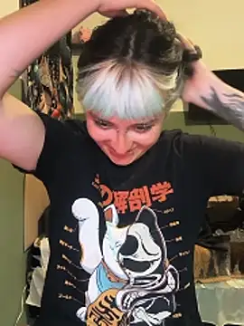 Lola_bunnydoll's Live XXX Chat