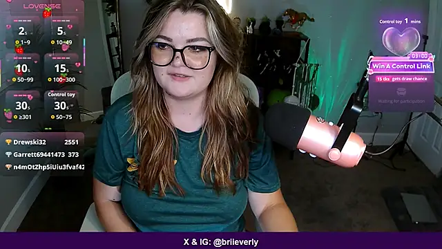 Briieverly 现场XXX聊天