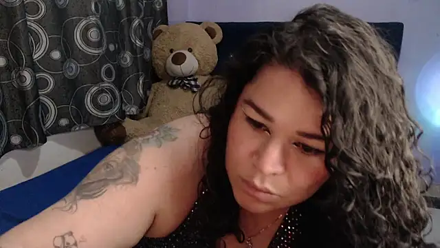 Chat +18 de ANGELIQUE_KLANE ao vivo