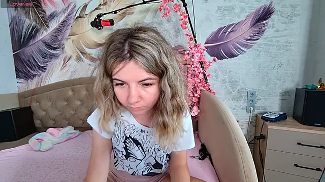 Anoraa Adlı Modelin Canlı XXX Sohbeti