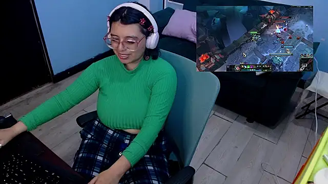 ohmysqueak's Live XXX Chat