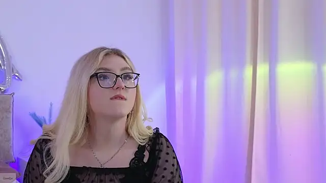 Czat XXX na żywo – Jules_night