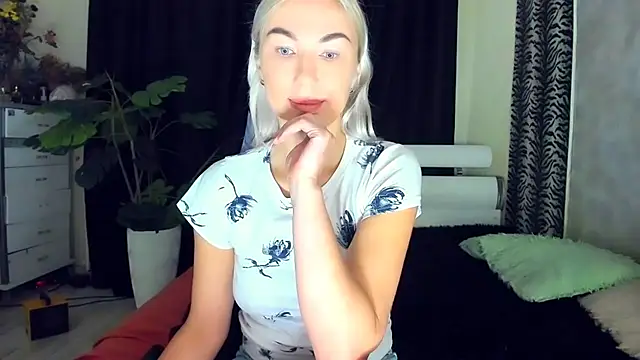 VainEnchantress' Live XXX Chat
