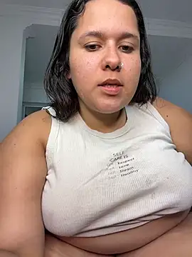 Chat XXX en directo de Samanthadiamonds-