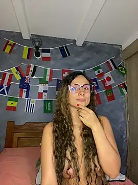 Chat XXX en directo de MafeeRoss