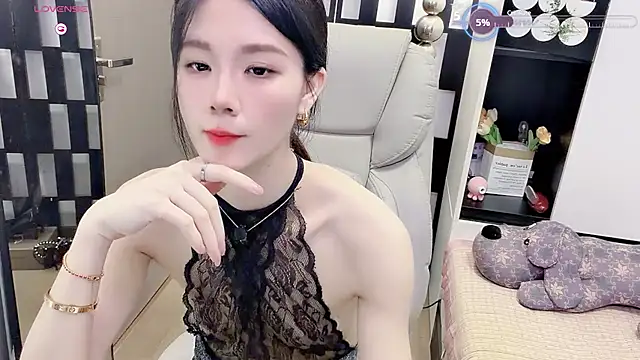 Yueyue-MM: онлайн-секс-чат