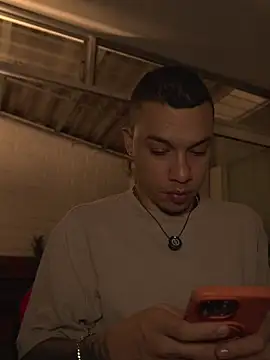 AlphaMasterXxxのライブXXXチャット