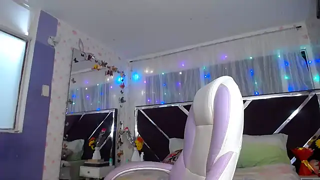 Santy_bigcock_01 即時 XXX 聊天