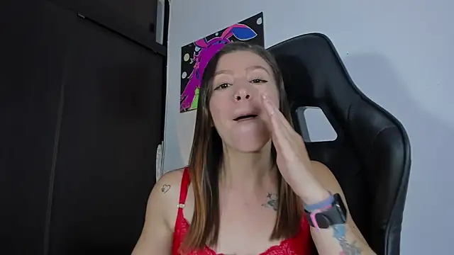 Chatroom XXX en direct de roxanne_jones1