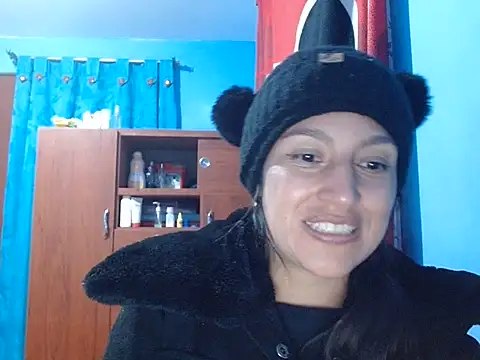 SarahFriendly Adlı Modelin Canlı XXX Sohbeti