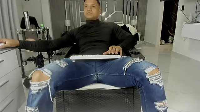 Živý XXX chat master_leather