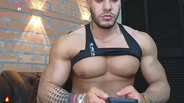 zac_levis_ Show in webcam